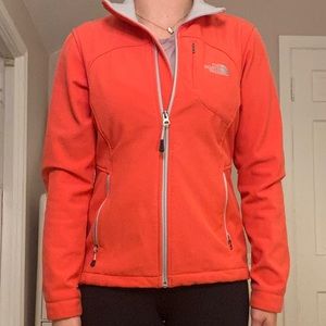 THE NORTH FACE- Coral winter jacket size small